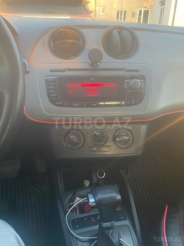 SEAT Ibiza-6