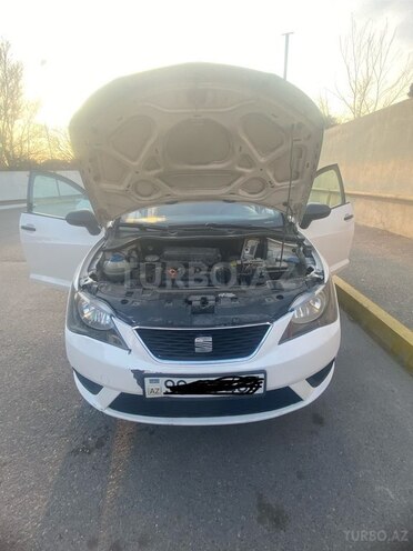 SEAT Ibiza-4