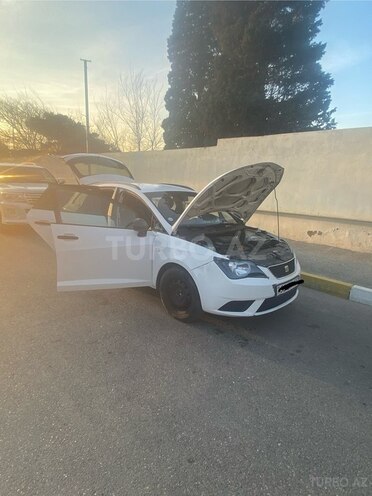 SEAT Ibiza-7