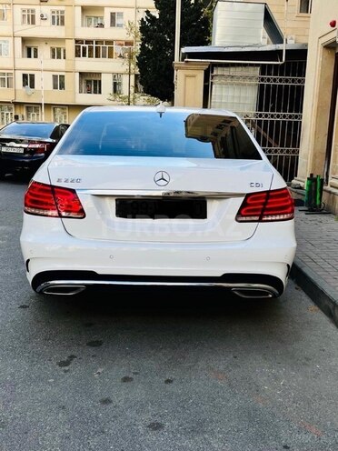 Mercedes E 220 d 2014, 268,000 km - 2.2 l - Bakı