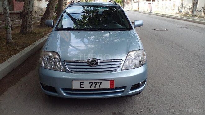 Toyota Corolla 2006, 258,000 km - 1.4 l - Yevlax
