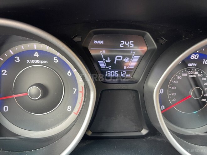Hyundai Elantra 2015, 130,000 km - 1.8 l - Bakı