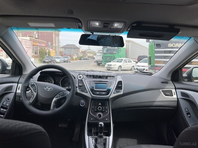 Hyundai Elantra 2015, 130,000 km - 1.8 l - Bakı