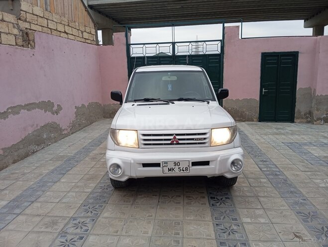 Mitsubishi Pajero io 2000, 250,000 km - 2.0 л - Sumqayıt