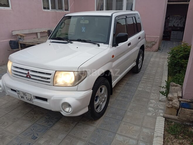 Mitsubishi Pajero io 2000, 250,000 km - 2.0 л - Sumqayıt