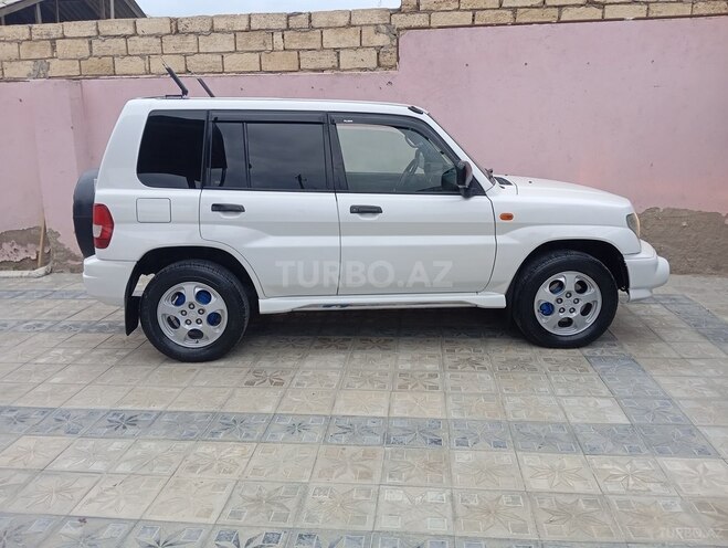 Mitsubishi Pajero io 2000, 250,000 km - 2.0 л - Sumqayıt
