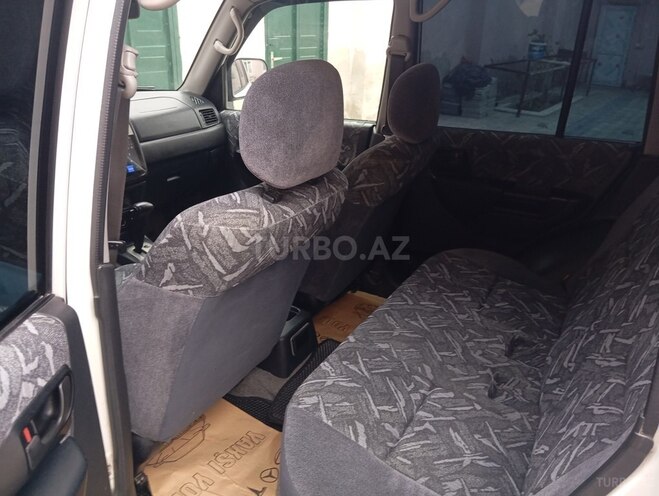 Mitsubishi Pajero io 2000, 250,000 km - 2.0 л - Sumqayıt