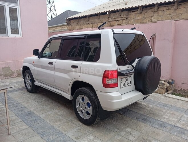 Mitsubishi Pajero io 2000, 250,000 km - 2.0 л - Sumqayıt