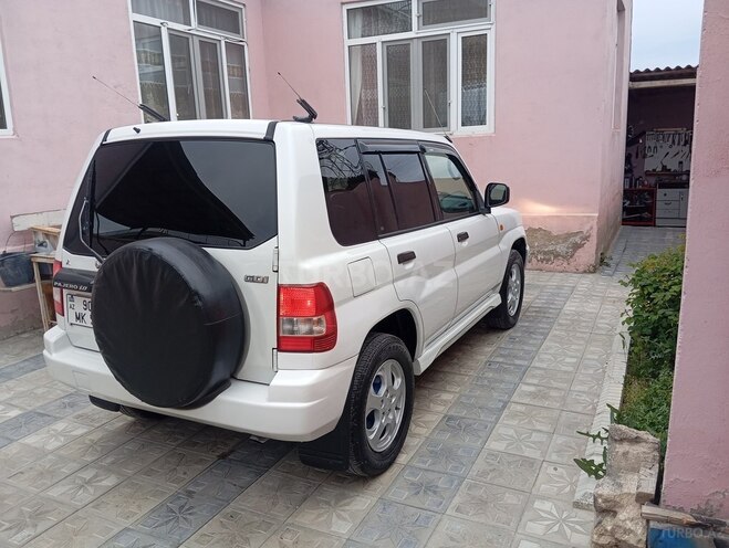 Mitsubishi Pajero io 2000, 250,000 km - 2.0 л - Sumqayıt