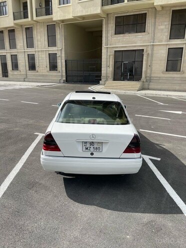 Mercedes C 220 1995, 492,942 km - 2.2 l - Sumqayıt