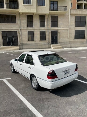 Mercedes C 220 1995, 492,942 km - 2.2 l - Sumqayıt