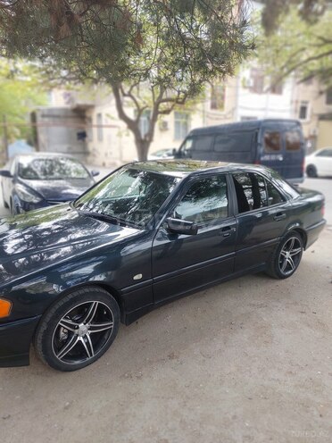 Mercedes C 200 1998, 350,000 km - 2.0 l - Sumqayıt