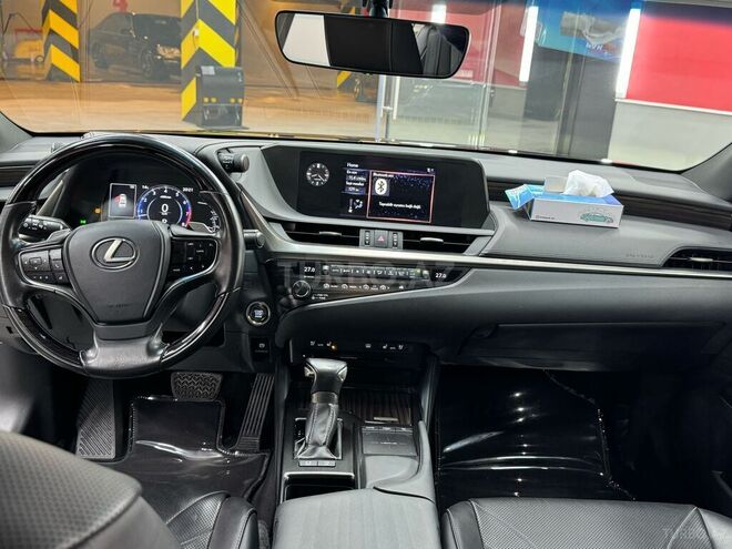 Lexus ES 250 2019, 68,000 km - 2.5 л - Bakı