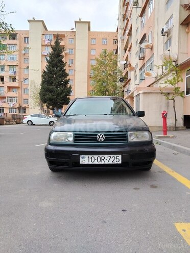 Volkswagen Vento 1994, 400,000 km - 2.0 l - Bakı