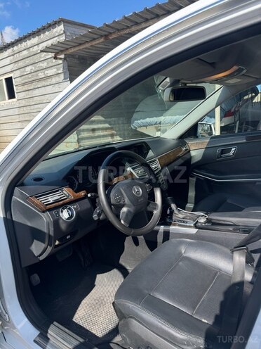 Mercedes E 200 d 2010, 298,000 km - 2.2 l - Bakı
