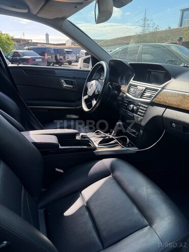 Mercedes E 200 d 2010, 298,000 km - 2.2 l - Bakı