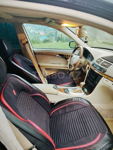 Mercedes E 200 2004, 298,000 km - 2.0 l - Bakı