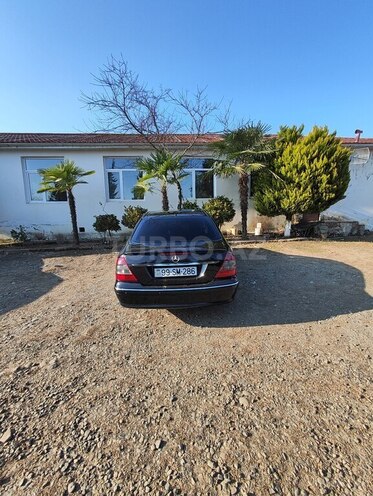 Mercedes E 200 2004, 298,000 km - 2.0 l - Bakı