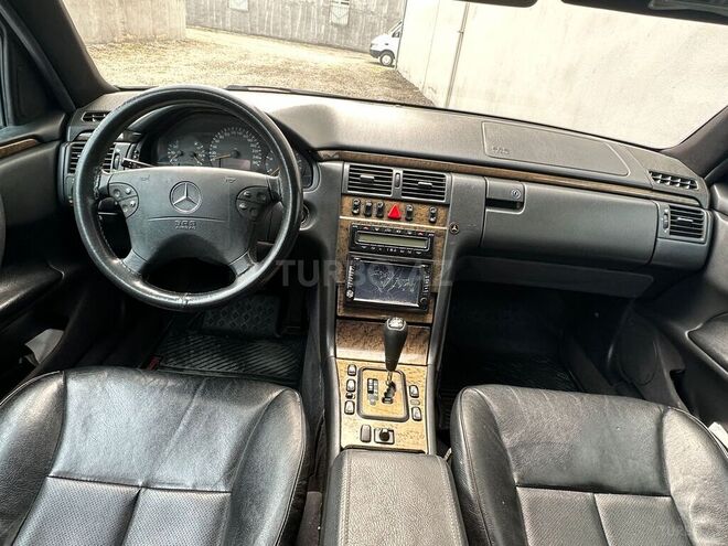 Mercedes E 320 1999, 530,000 km - 3.2 l - Bakı