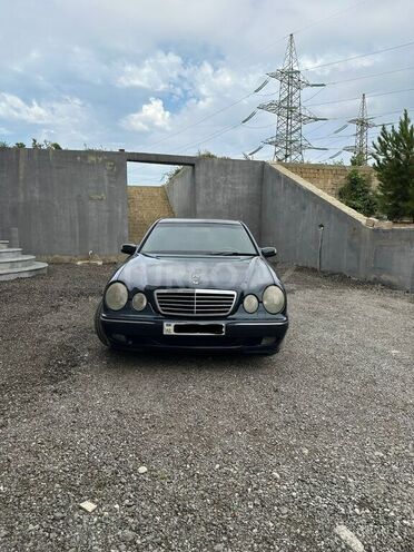 Mercedes E 320 1999, 530,000 km - 3.2 l - Bakı