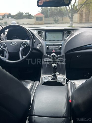 Hyundai Grandeur 2015, 195,000 km - 2.2 л - Bakı