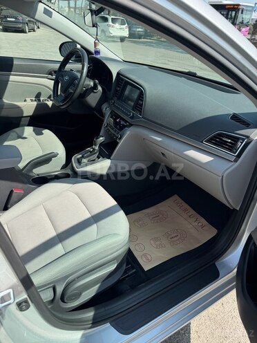 Hyundai Elantra 2016, 122,000 km - 2.0 l - Bakı