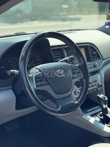 Hyundai Elantra 2016, 122,000 km - 2.0 l - Bakı