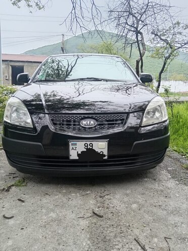 Kia Rio 2005, 285,000 km - 1.4 l - Şəki