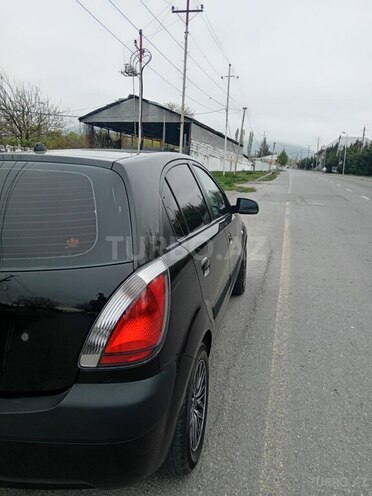 Kia Rio 2005, 285,000 km - 1.4 l - Şəki