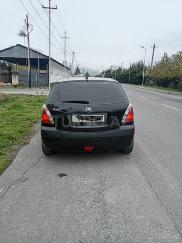 Kia Rio 2005, 285,000 km - 1.4 l - Şəki