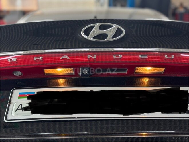Hyundai Grandeur-3