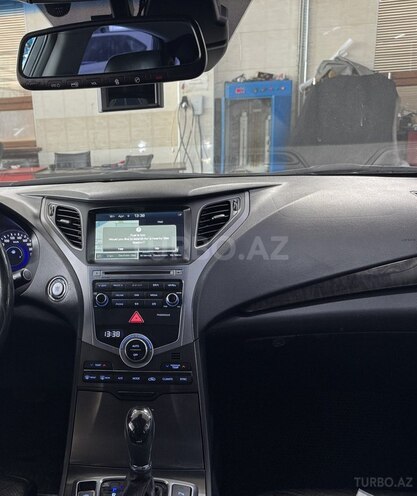 Hyundai Grandeur-9