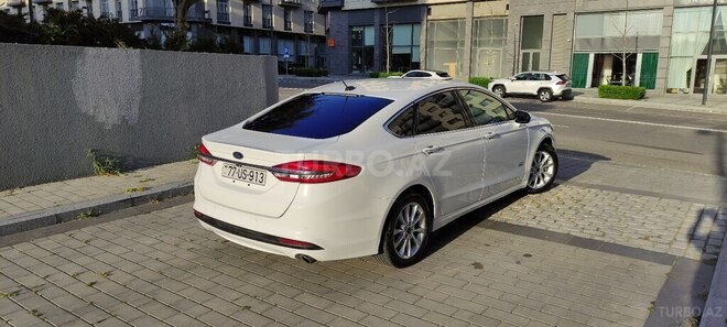 Ford Fusion (North America) 2017, 121,000 km - 2.0 л - Bakı