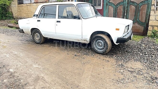 LADA (VAZ) 2107 2000, 97,000 km - 1.6 l - Füzuli