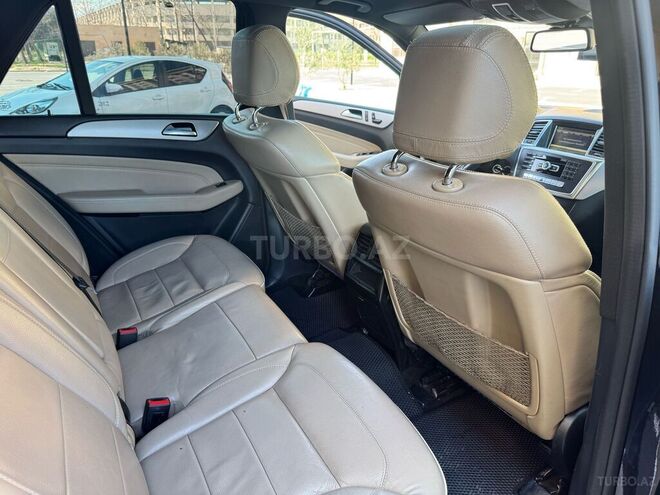 Mercedes ML 300 4MATIC 2014, 282,800 km - 3.0 l - Bakı