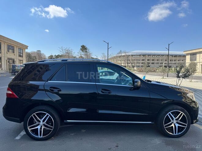Mercedes ML 300 4MATIC 2014, 282,800 km - 3.0 l - Bakı