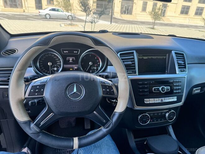 Mercedes ML 300 4MATIC 2014, 282,800 km - 3.0 l - Bakı