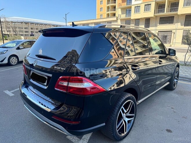 Mercedes ML 300 4MATIC 2014, 282,800 km - 3.0 l - Bakı