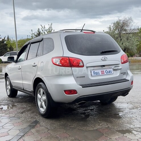 Hyundai Santa Fe-6