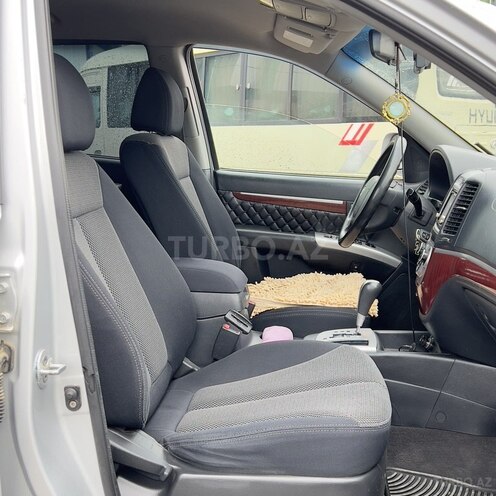 Hyundai Santa Fe-10