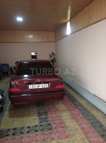 Mercedes C 180 1997, 328,000 km - 1.8 л - Tovuz