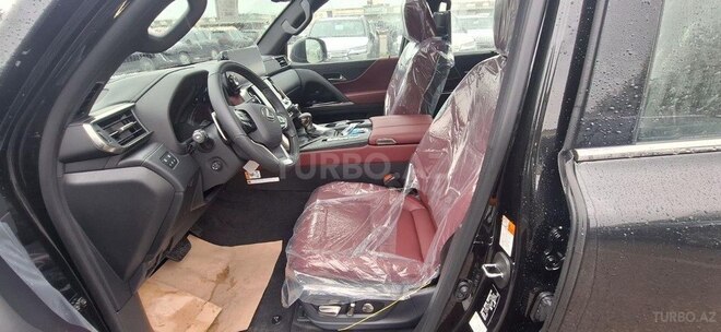Lexus LX 600-6