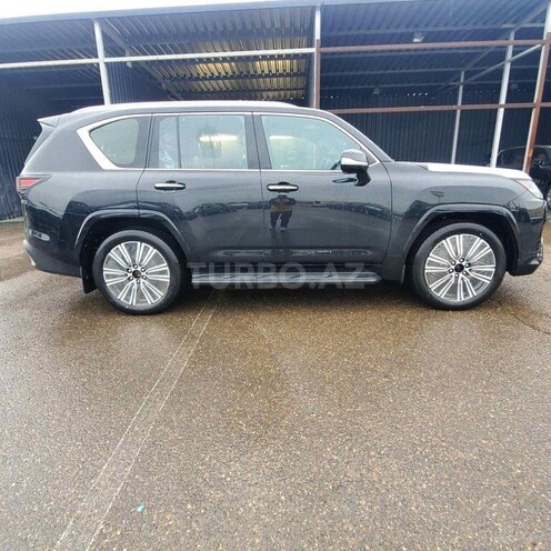 Lexus LX 600-4