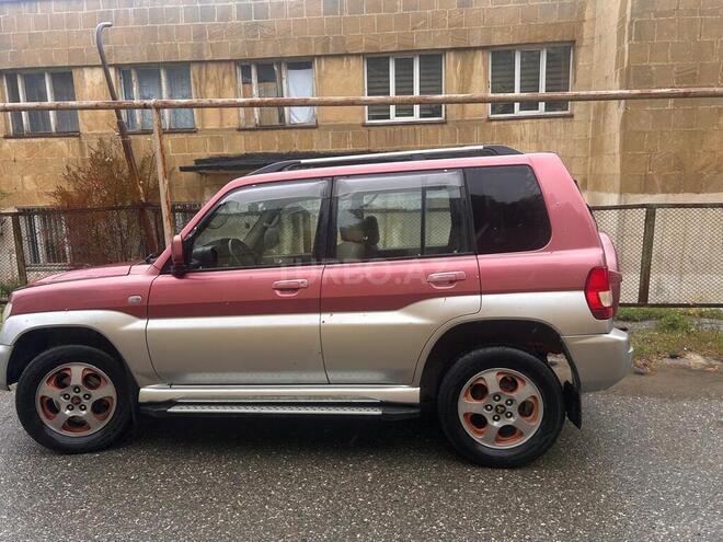 Mitsubishi Pajero io 2002, 200,000 km - 2.0 l - Bakı