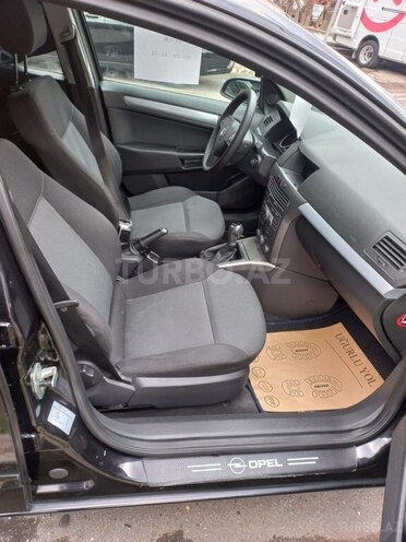 Opel Astra 2006, 240,000 km - 1.4 l - Bakı