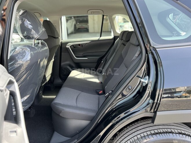 Toyota RAV4-7