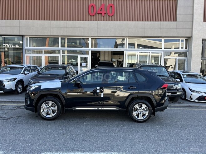 Toyota RAV4-3