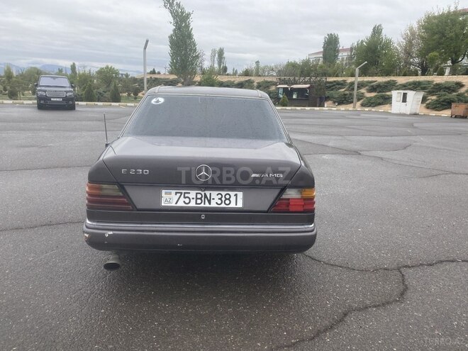Mercedes E 200 1991, 390,679 km - 2.0 l - Naxçıvan