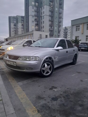 Opel Vectra 1999, 218,000 km - 1.8 l - Bakı