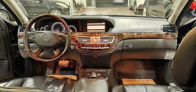 Mercedes S 320-13